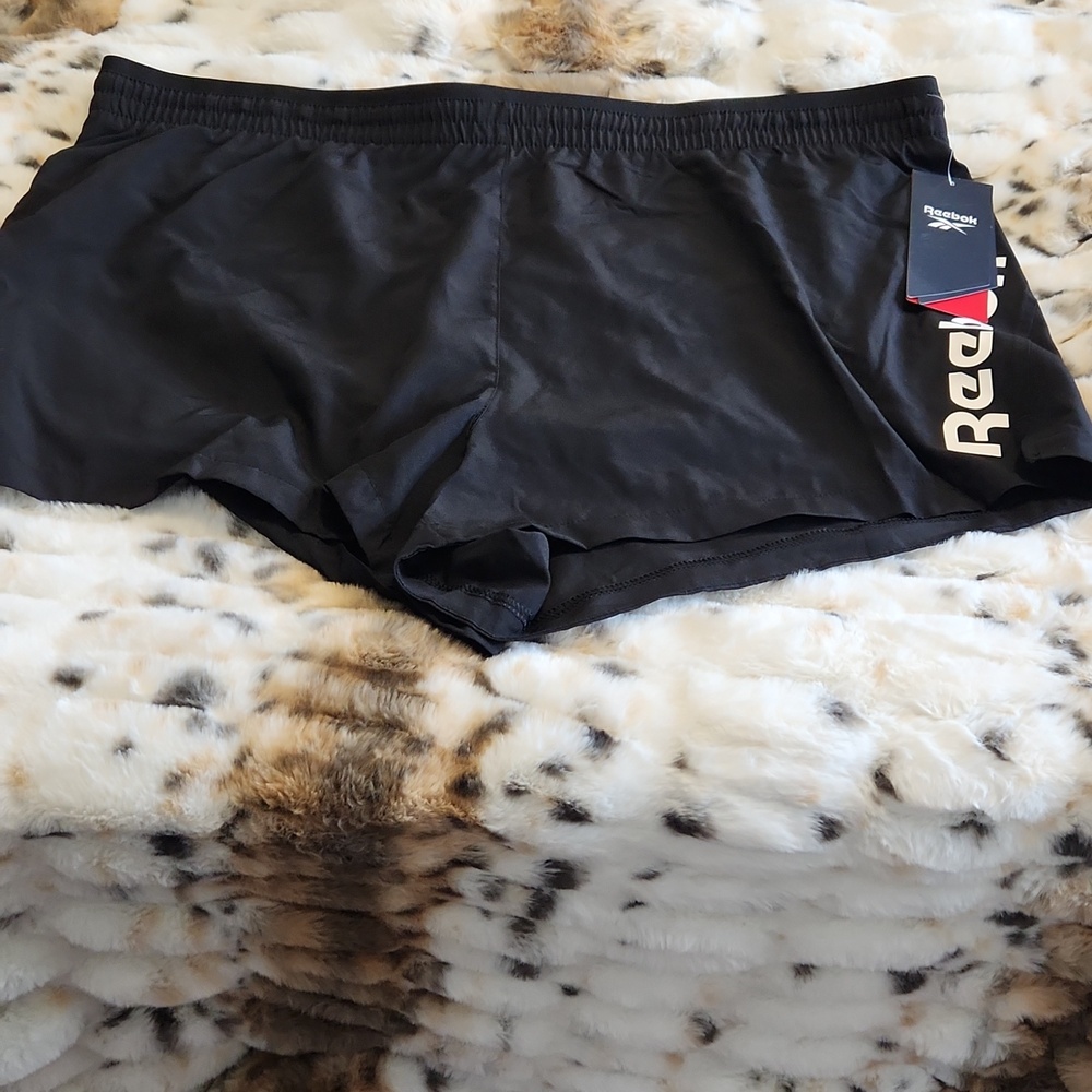 BNWT Reebok Women's Black Performance Athletic Shorts
